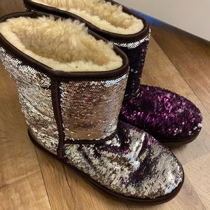 Classic Short Sequin UGG